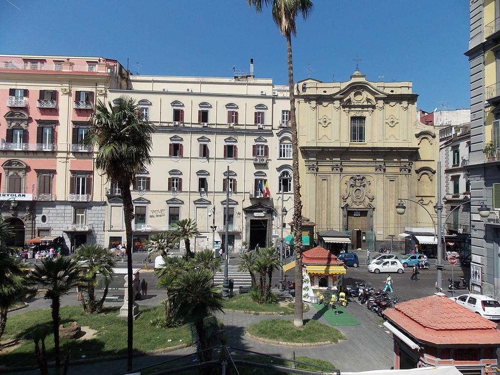 Dsquare Accommodation Napoli Bagian luar foto